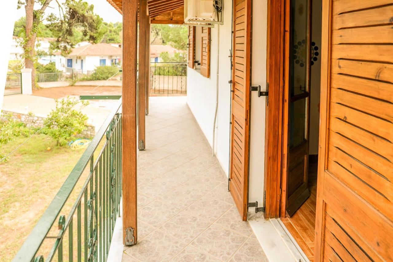 Sunset Studios & Apartments Koukounaries Exterior photo